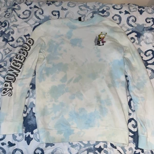 Tröja - Bra skick. Tröjan köptes tillsammans med shortsen som är ett set