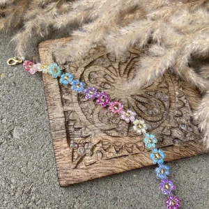 Pärlarmband  - Handgjort armband!  Pärlas på beställning🫶 Längden kan anpassas!