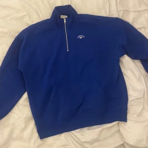 Blå Half-Zip - Skick: 9,5/10 Storlek: S