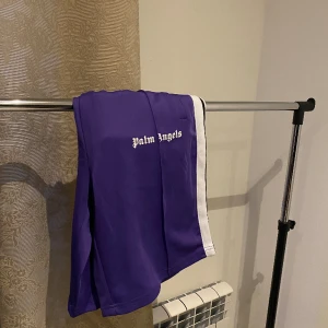 Palm Angels Shorts - Storlek M  Nyskick