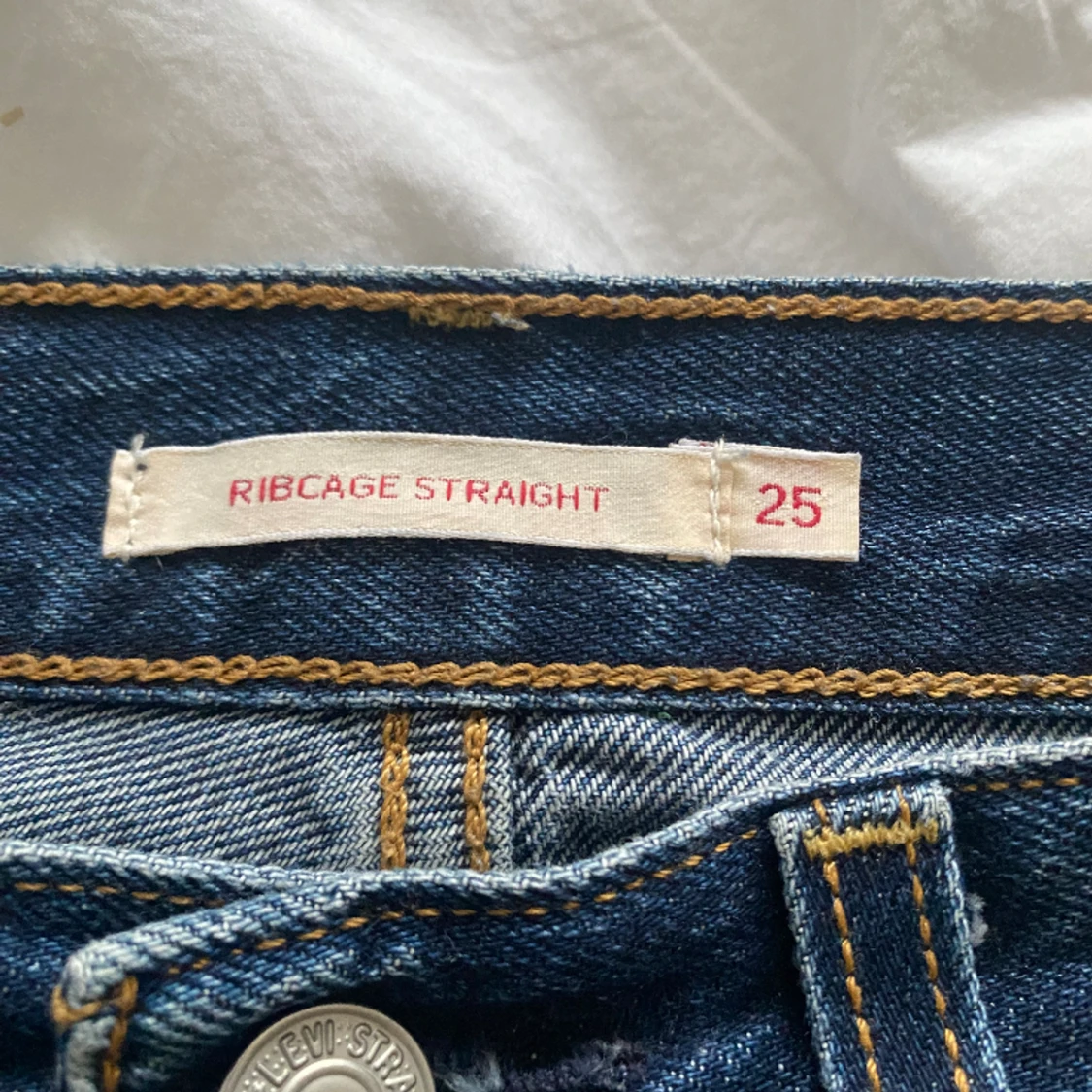Blåa Levis jeans - 90