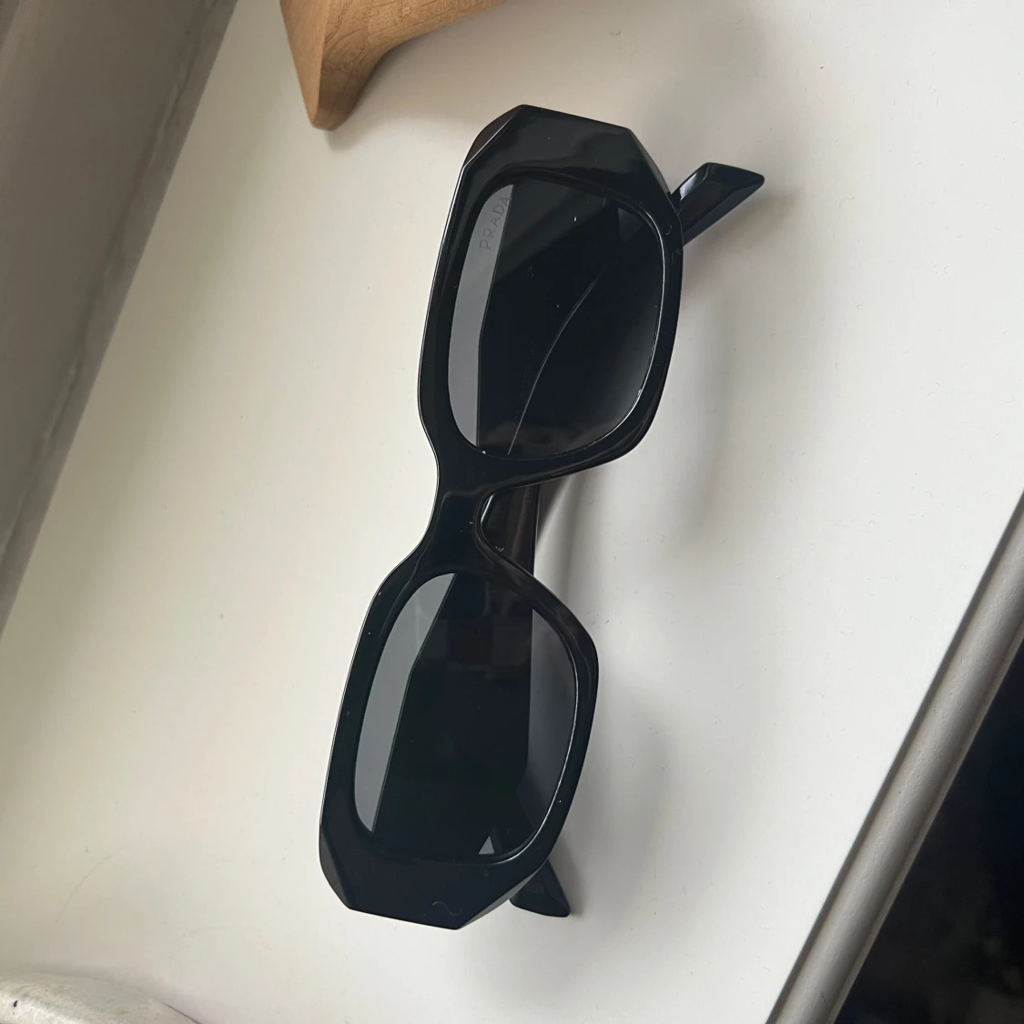 Prada solglasögon - 90