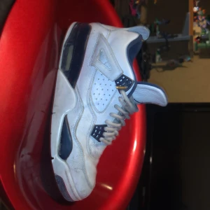 Jordan 4 Colombia  - Jordan 4 i använt skick äkta men inget og pris kan sänkas vid snabb affär