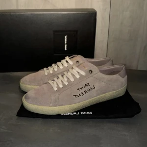 Ysl - Hej säljer nu dessa ass snygga ysl skor nypris 7200kr mitt pris 2750