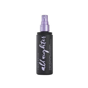Urban decay all nighter  - Säljer min helt oanvända Urban decay settingspray då jag använder en annan. Fick denna när jag fyllde år och har aldrig använt den.