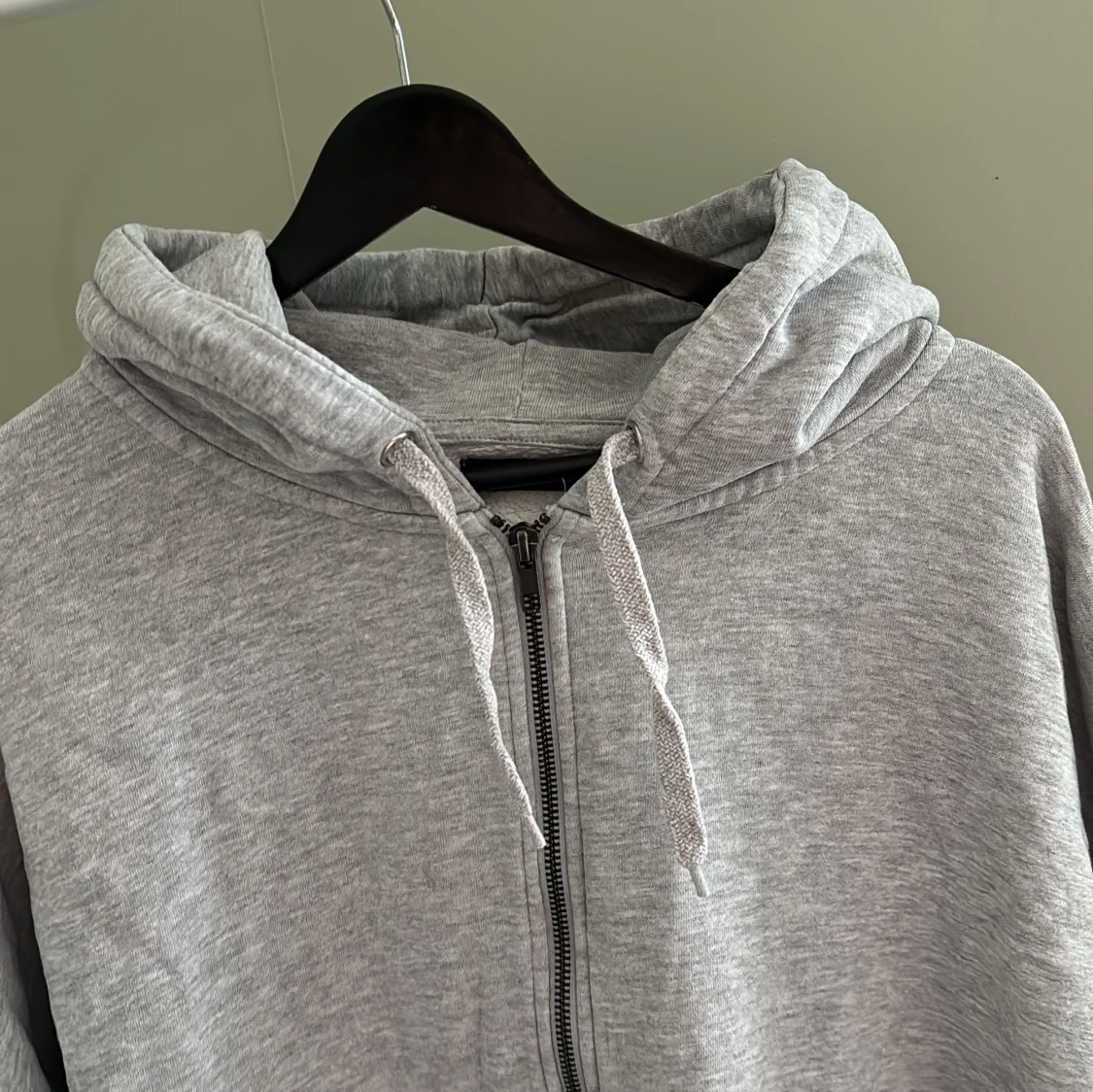 Grå zip Hoodie