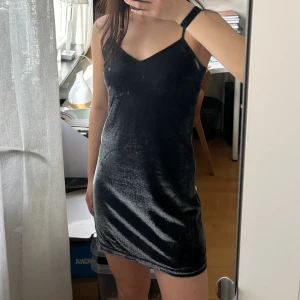 Glittrig klänning - Perfekt till nyår eller som festklänning