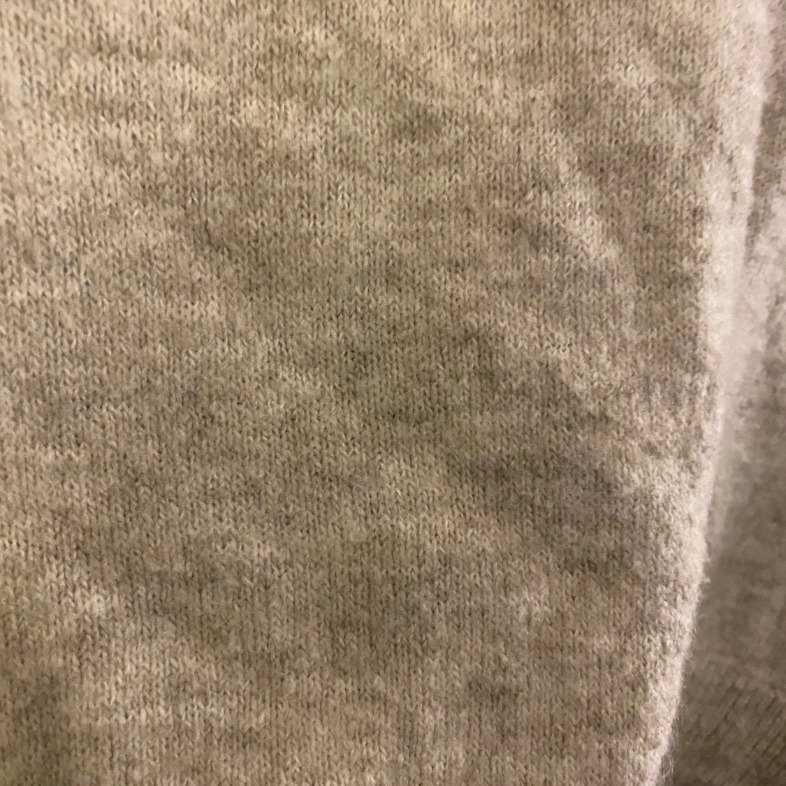 Söt off-shoulder tjocktröja - 90