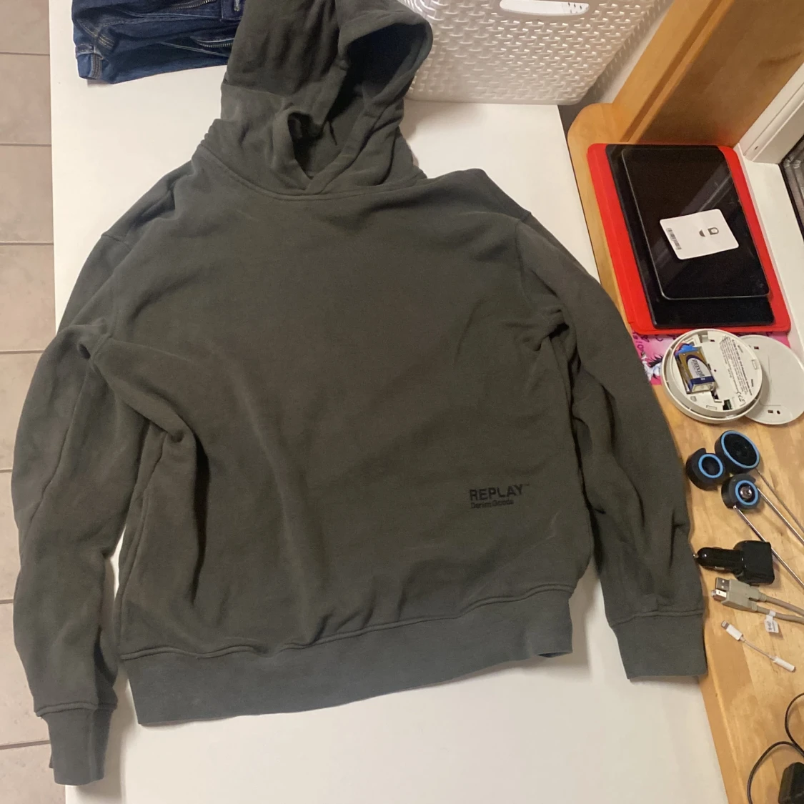 Replay hoddie 14-15år (S)