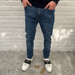 Tiger Of Sweden slim jeans || Nyskick, knappt användna || Passar 172-180 cm || Skriv vid minsta fundering! Mvh, CH 