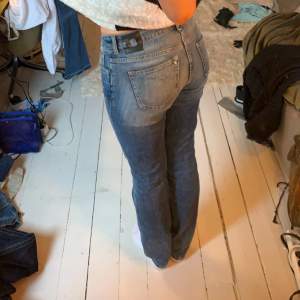så fina jeans som inte komer till använding💞 bra skick!! 