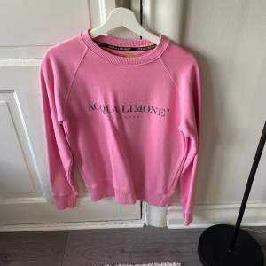 Rosa sweatshirt strl S använd 1 gång, nypris 1099