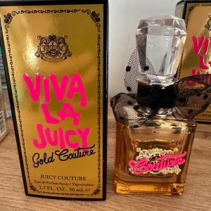 Juicy couture parfym - ca 90% kvar Köpr för ca 550kr