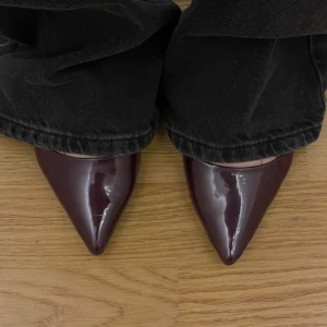 Ballerinaskor - Ballerinaskor i strl 36 från märket Parfois 💌 Knappt använda, så i fint begagnat skick. Se bilderna för mer detaljer 🫶🏼 