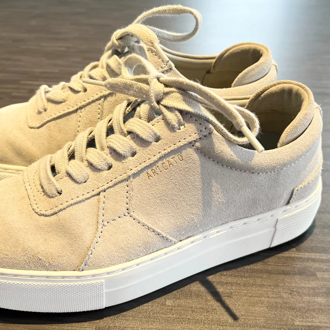 Axel Arigato platform sneakers grå stl 37