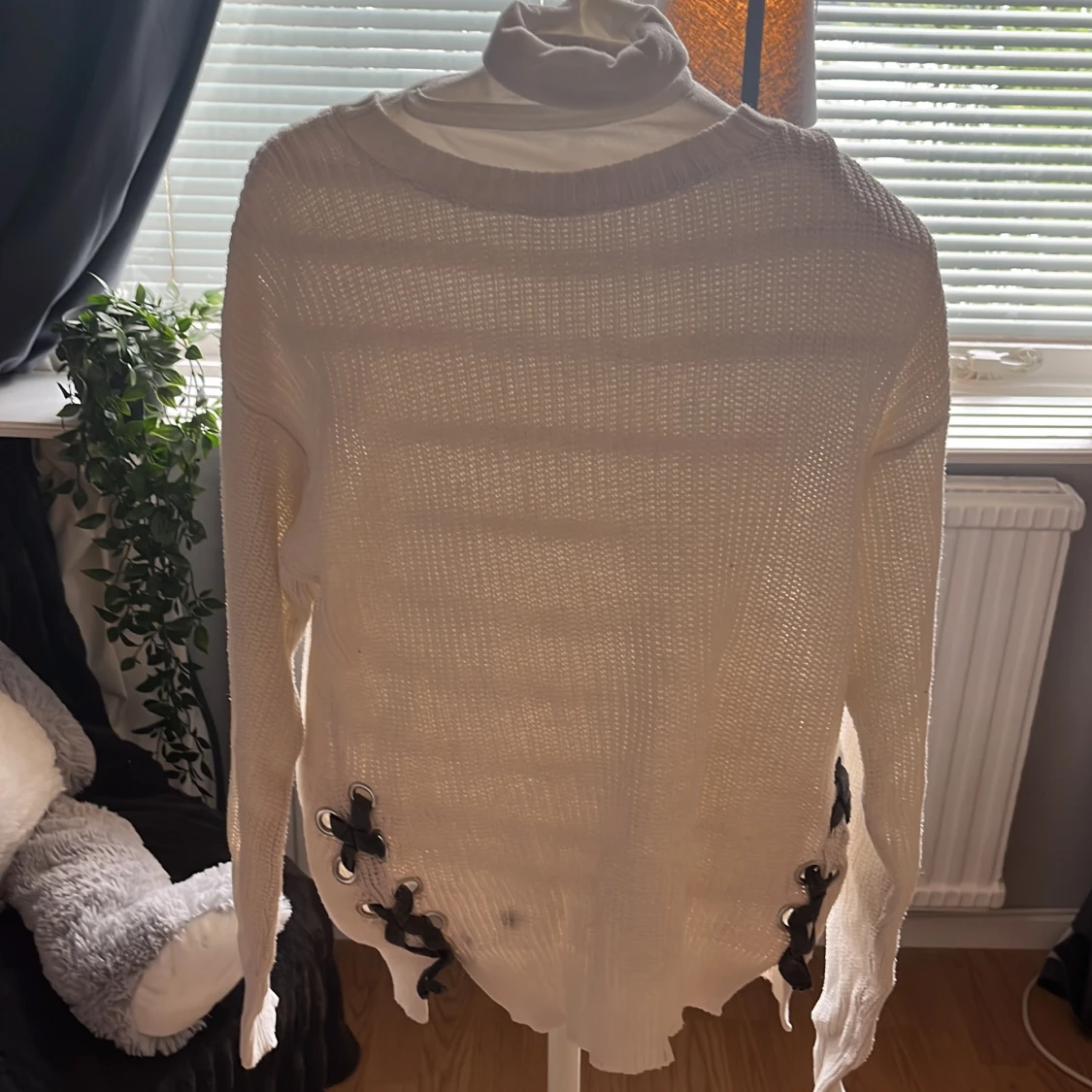 Vitt stickad tröja  - 91