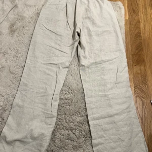 Linnebyxor - -Linnebyxor -Bekväm -Beige -Lågmidjade