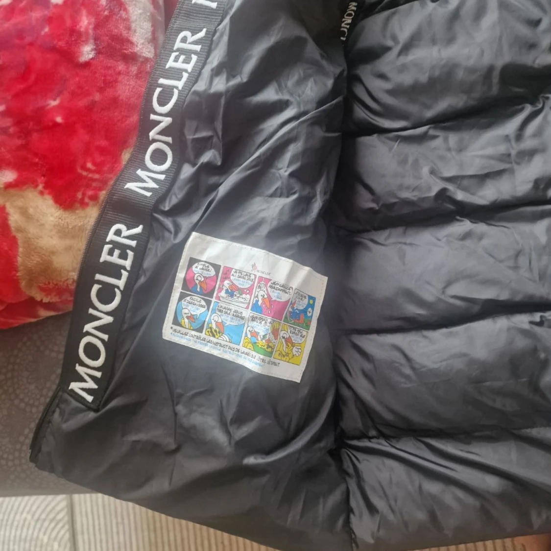 Moncler väst - 90