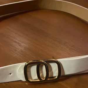 Skärp💕 - Ett jätte fint skärp som har många hål att skystera med 💕💕