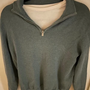 Bläck half zip - Half zip från bläck bra skick!😁