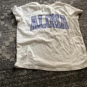 T-shirt - Jättefin t-shirt i fint skick