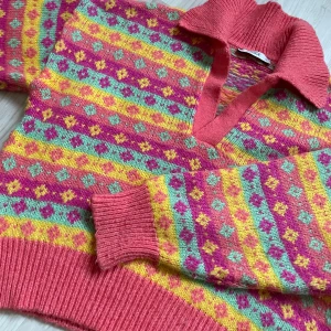 Stickad tröja - Stickad tröja från Xside köpt i turkiet. Storlek S, bra skick