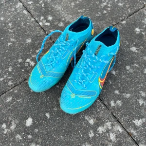 Nike mercurial - Storlek: 44, nästan nyskick. Först till kvarn.