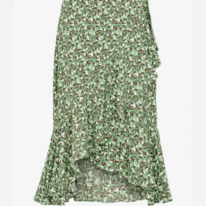 Whyred Ryker Tulip Kjol - Hör av dig om du har några frågor! Säljer ut hela garderoben så kolla gärna igenom min profil så kan jag samfrakta, evt ge rabatt!