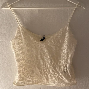 ❤️‍🔥Spetslinne❤️‍🔥 - ❤️‍🔥Säljer detta spetslinne från h&m i storlek S❤️‍🔥