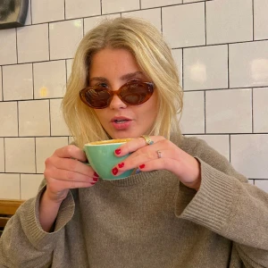 Solglasögon - Vi säljer solglasögon på vår instagram @seeneyewear.uf