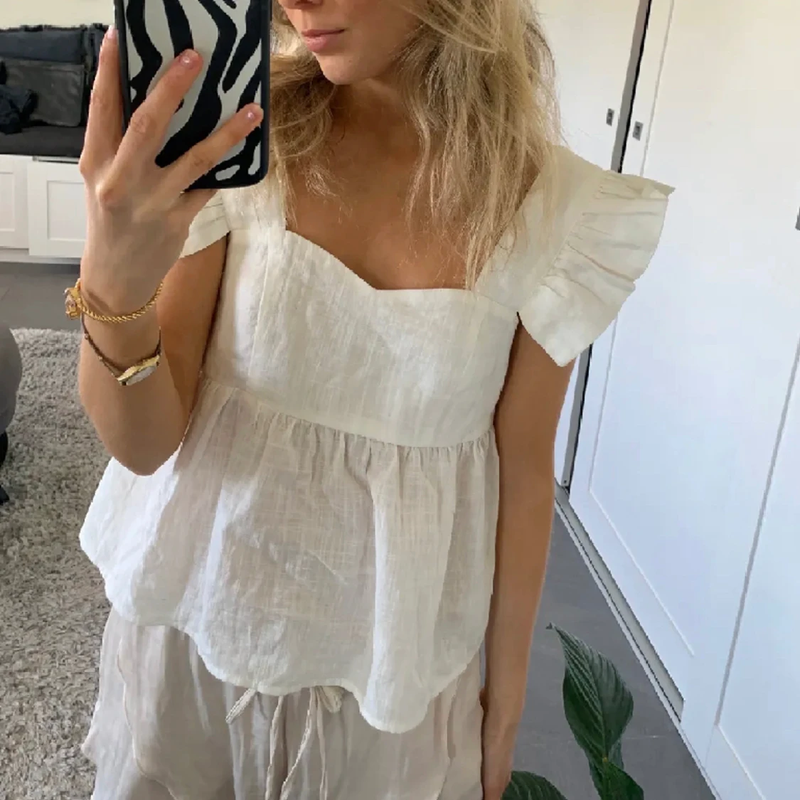 Vit topp/ linne  - 90