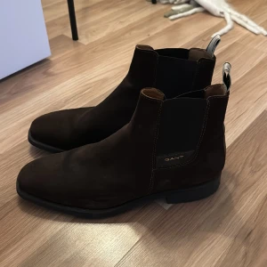 Skor - Vinterskor från Gant. Storlek 45. True to size. Snygga till kontoret eller skolan. Använda ganska mycket förr men ser fortfarande bra och fräscha ut! 🔥
