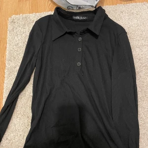 Svart tröja - Svart tröja, endast testad