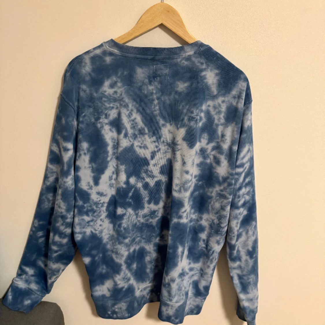 Blå Levis sweatshirt  - 91