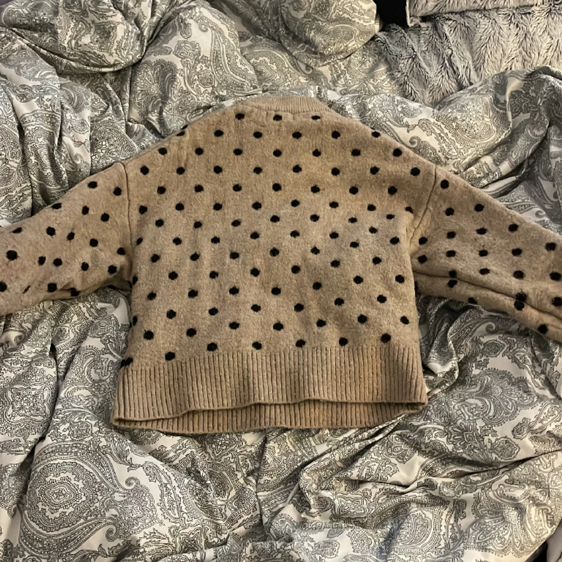 Stickad tröja  - 90