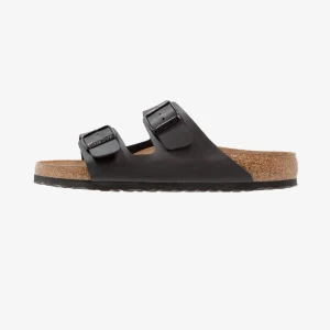 Birkenstock - Dags o sälja favorit tofflorna. -storlek 39! -bra skick🩶 -från zalando -ordinarie pris 1260kr säljs nu för ❗️750kr❗️ 🩶Skriv vid funderingar🩶