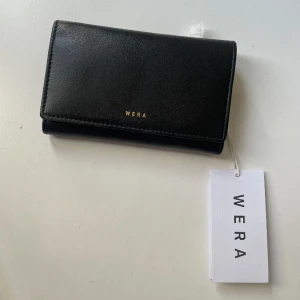 Ny plånbok  - Bra present 🎁 nypris 500kr 