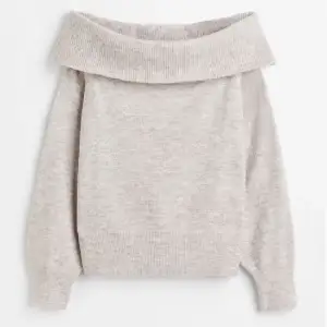 Säljer den helt slutsålda H&M stickade offshoulder tröjan i beige💗