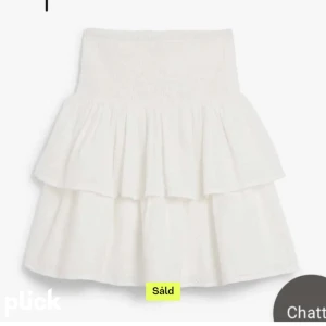 Vit volangkjol - Superfin vit volangkjol! Knappt använd