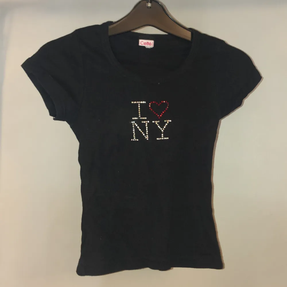 Tshirt bby tshirt. I love new York ❤️. . T-shirts.