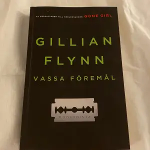 Boken vassa föremål av Gillian Flynn 