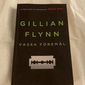 Boken Vassa föremål - Boken vassa föremål av Gillian Flynn 