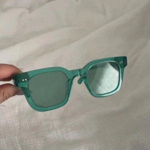 SKITSNYGGA CHIMIS - Jättebra skick och går ej att få tag på längre. Allt på bild 2 medföljer💖 själva skalet till glasögonen är lite slitet dock