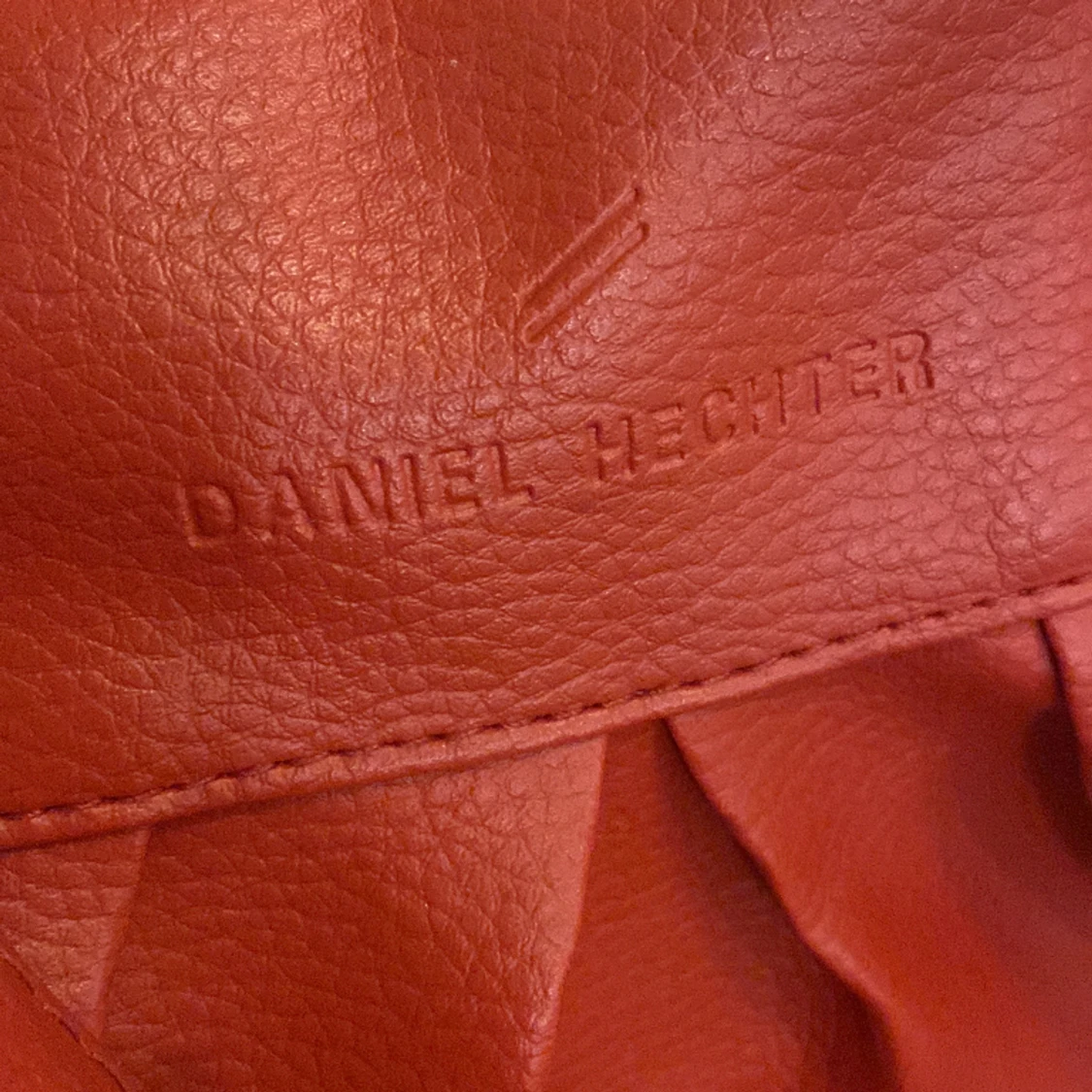 Röd Daniel Hechter väska  - 91