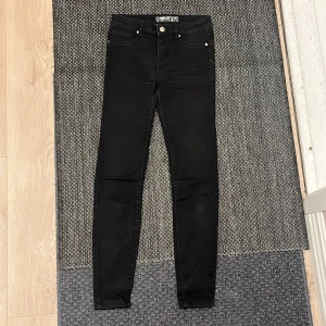 Svarta skinny jeans  - Bra skick!