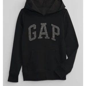 Gap hoodie  - Säljer denna sjukr snygga hoodie då den ej används. Köptes på GAP i usa i julas för ca 450 svenska kronor❤️      