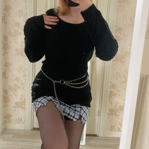 Foreplay Stickad Tröja - Stickad Tröja med Slitning från Foreplay i storlek S. Köparen betalar för frakten🥰❤️