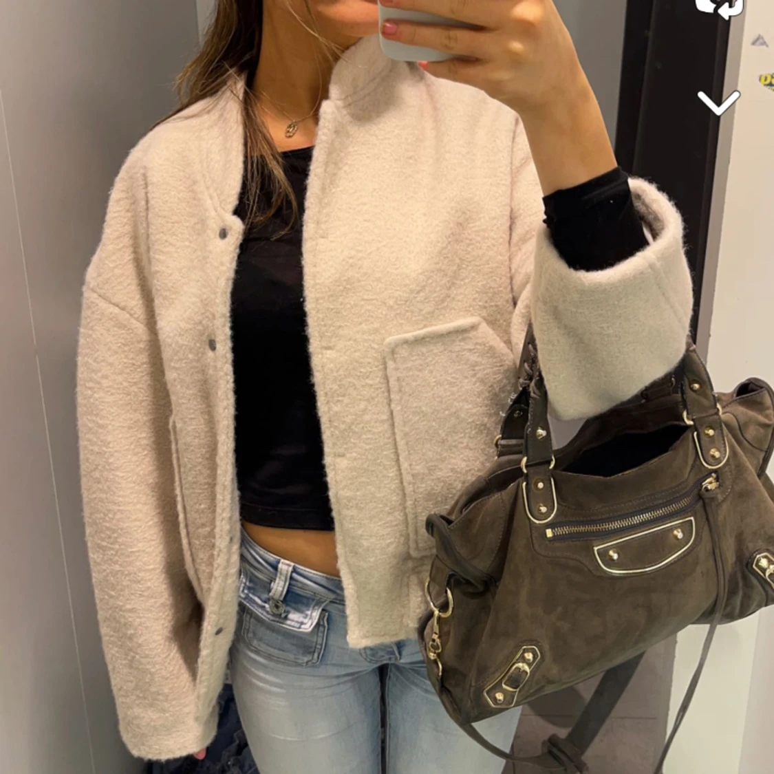 Säljer denna jätte fina jacka från mango,