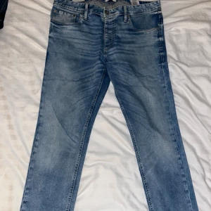 Jack & Jones jeans (33/32) - Blå Jack & Jones jeans slim fit