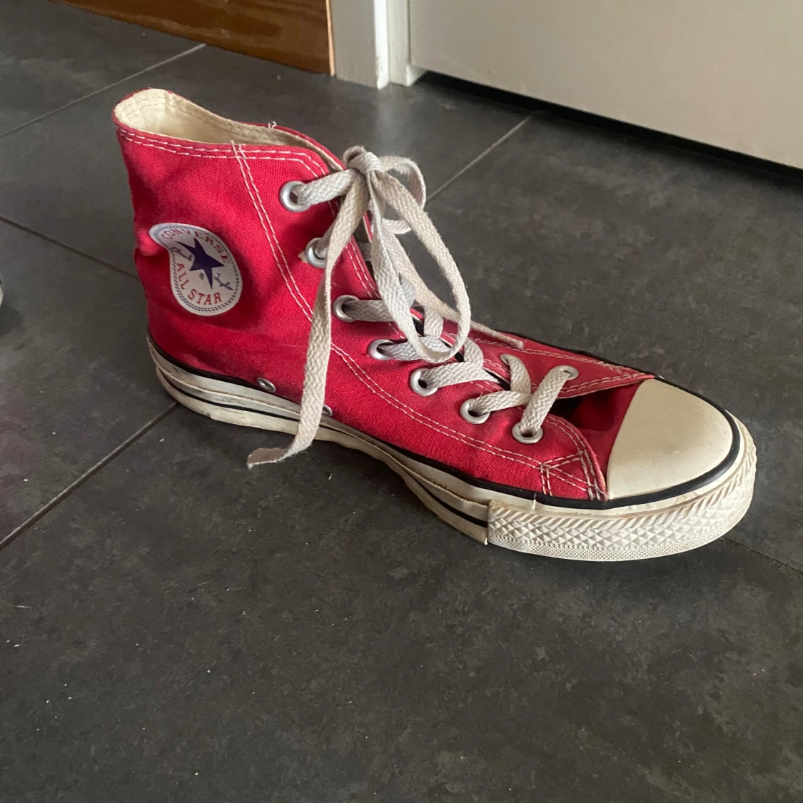 Röda Converse  - 90